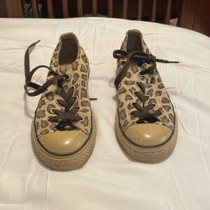 leopard print low top converse 🐆 ✨